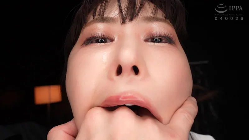 【清巳れの】喉奥で感じるド変態美人妻 サンプル画像2