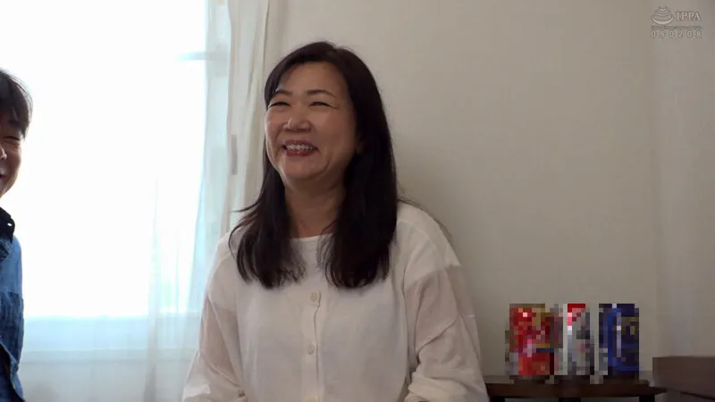 【片桐梓】五十路の驚異潮吹き全開【人妻ヌケルンデス】